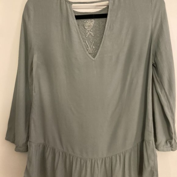 Francesca's Light Blue Embroidered Blouse in Size Small - Picture 8 of 12